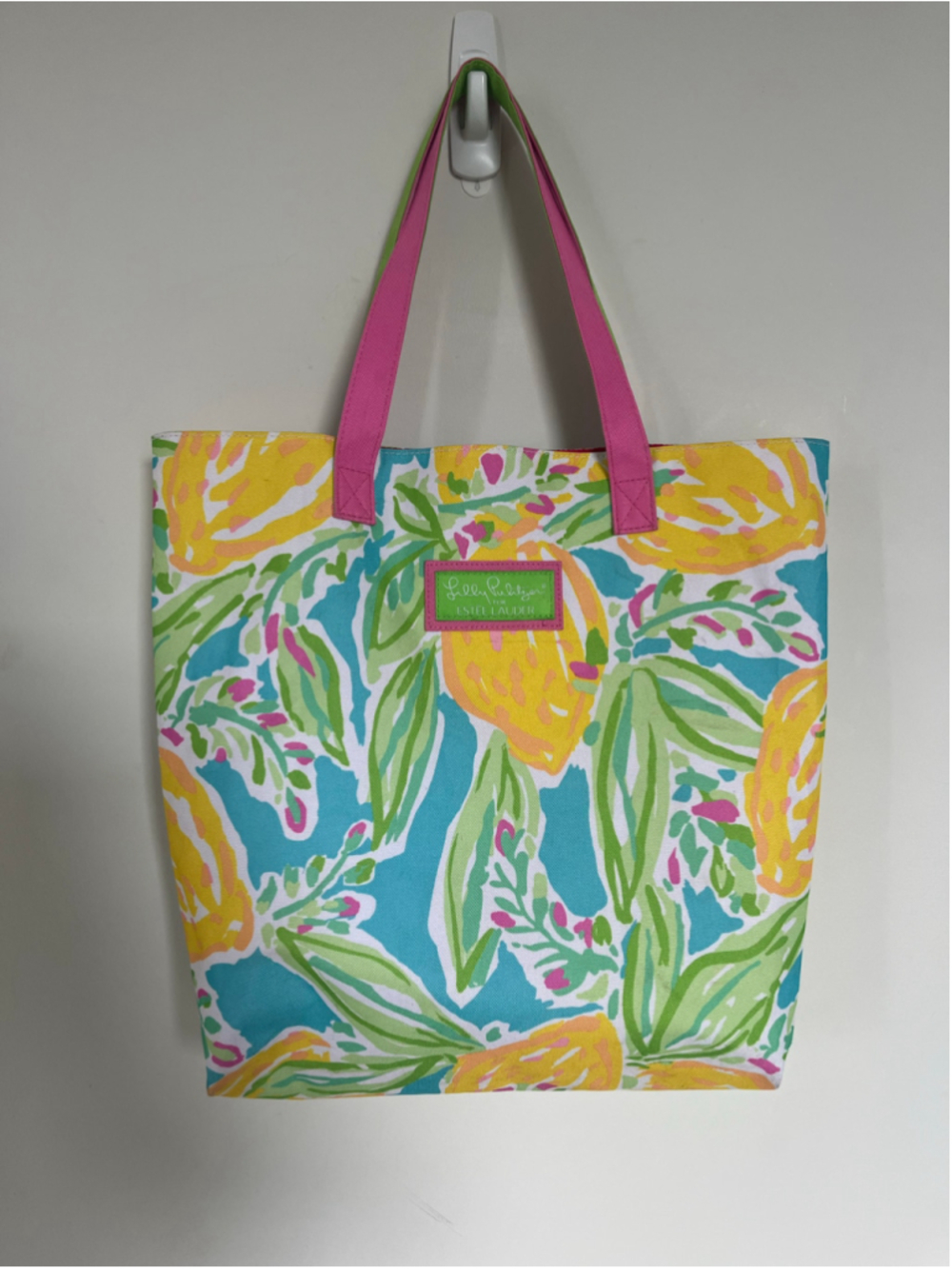 Lilly Pulitzer for Estée Lauder Tote Bag One Size Yellow Blue Travel Lemon Print